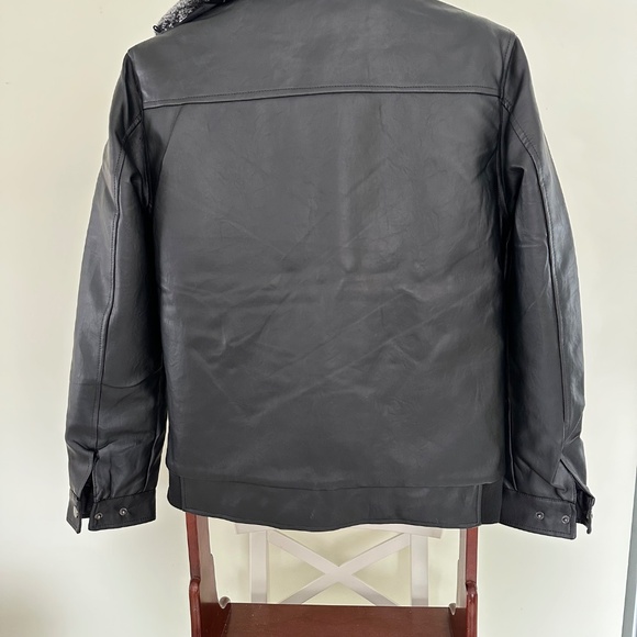 Men’s Jacket - Picture 3 of 7